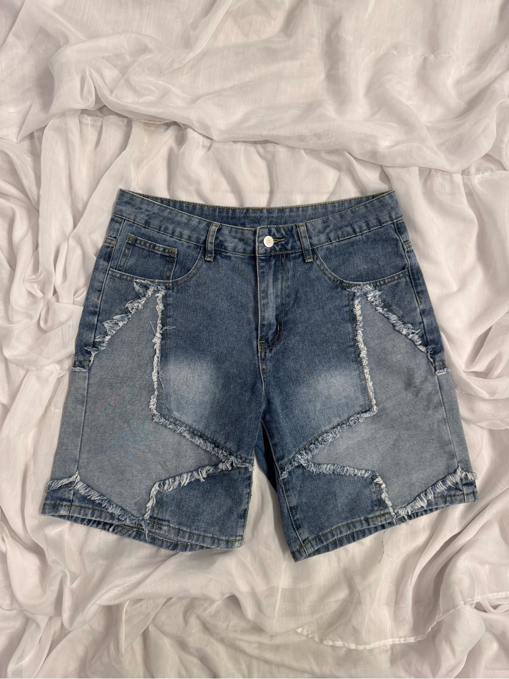 ROMWE Distressed Star Denim Shorts